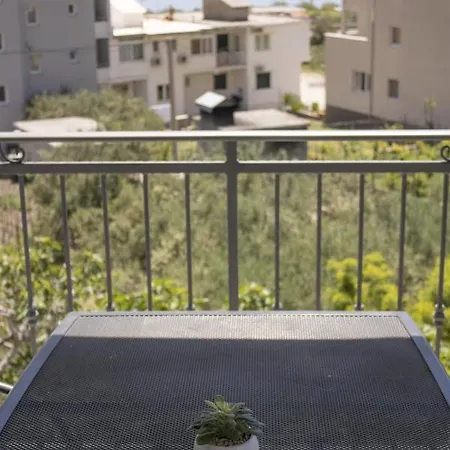 And Nikola Apartmán *