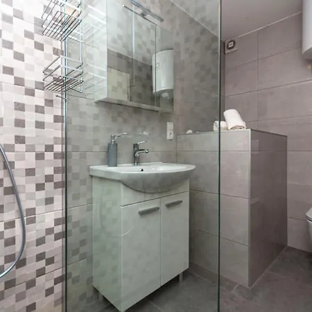 And Nikola Apartmán Omiš