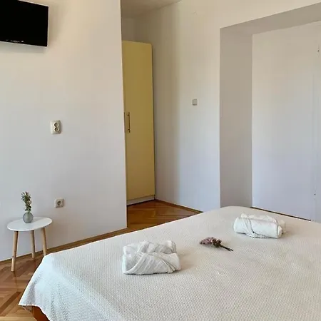 And Nikola Apartmán Omiš
