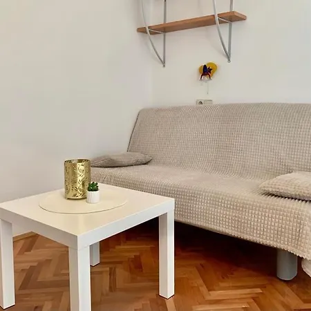 And Nikola Apartmán Omiš