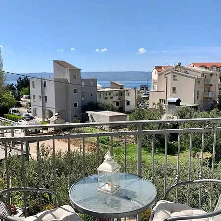 And Nikola Apartmán Omiš