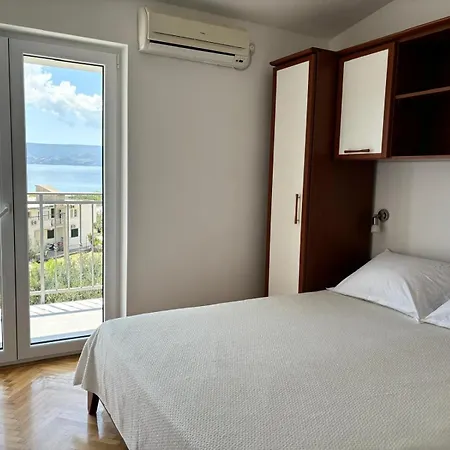 And Nikola Apartmán